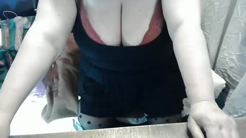 Snapshot of neslihan35 chatting on 02-17-25, 12:16 neslihan online show from 02-17-25, 12:16