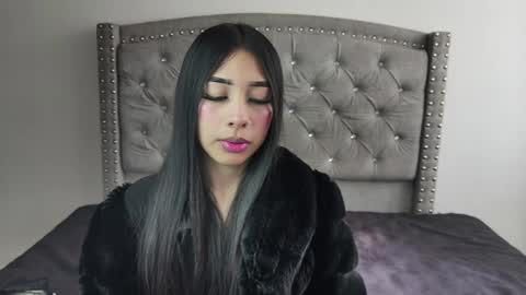 nesuko_kamado online show from 01-30-25, 03:29