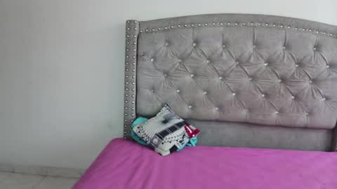 nesuko_kamado online show from 09-23-25, 05:27