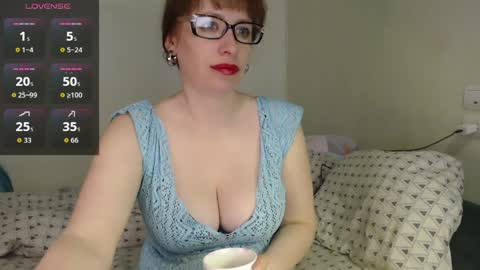 nettie789 online show from 04-09-26, 03:06