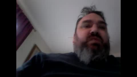 Snapshot of neverseentthatb4 chatting on 12-25-24, 09:00 Matt online show from 12-25-24, 09:00