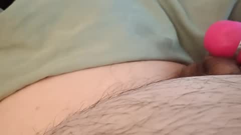 Snapshot of neverseentthatb4 chatting on 09-17-25, 12:29 Matt online show from 09-17-25, 12:29