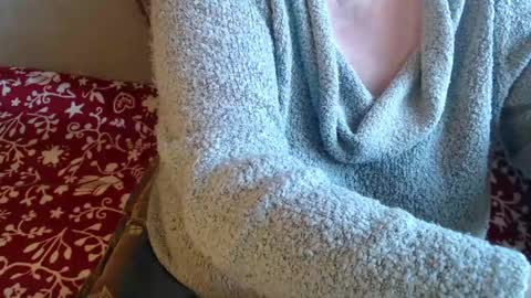 Lilly  online show from 01-18-25, 09:13