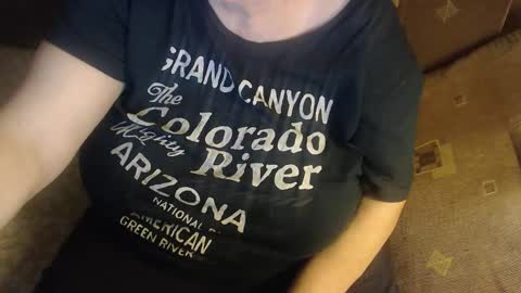 Lilly  online show from 10-28-25, 06:21