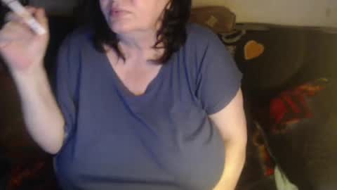Snapshot of new_milf chatting on 06-16-26, 02:36 Lilly online show from 06-16-26, 02:36