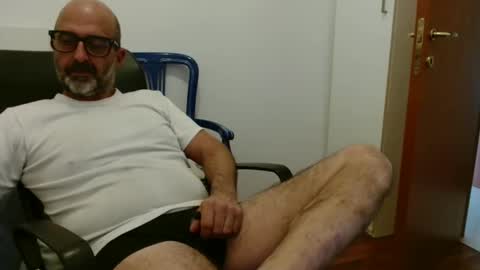 simi online show from 10-18-25, 12:06