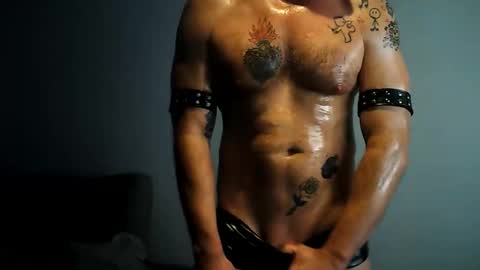 newcamboy1 online show from 04-02-26, 01:03