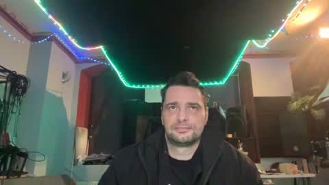 Snapshot of newcouple2023 chatting on 12-05-25, 09:29 newguy2025 online show from 12-05-25, 09:29