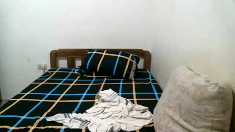 Snapshot of newest_star69 chatting on 01-10-25, 06:06 Lucy Pearl online show from 01-10-25, 06:06