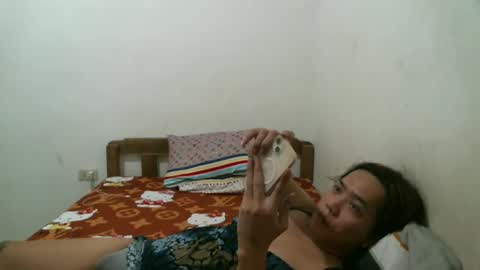 Snapshot of newest_star69 chatting on 01-15-25, 12:51 Lucy Pearl online show from 01-15-25, 12:51