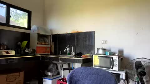 Snapshot of newest_star69 chatting on 02-05-25, 02:08 Lucy Pearl online show from 02-05-25, 02:08