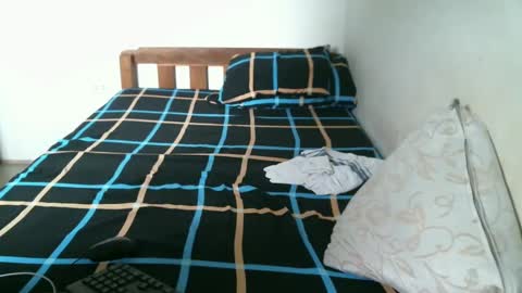 Snapshot of newest_star69 chatting on 02-21-25, 07:23 Lucy Pearl online show from 02-21-25, 07:23