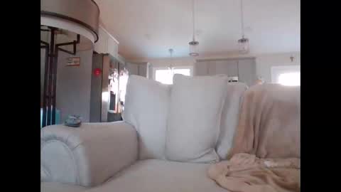 newhallboxer online show from 12-31-24, 02:47