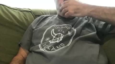 Snapshot of newtman68 chatting on 10-18-25, 02:40 newtman68 online show from 10-18-25, 02:40
