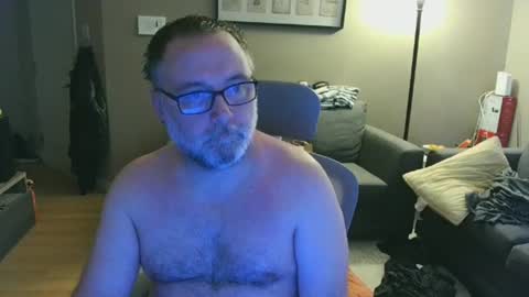 Snapshot of newvvorld chatting on 07-13-26, 01:03 NewWorld online show from 07-13-26, 01:03