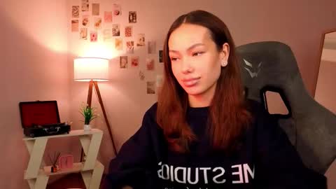 Snapshot of nexorine chatting on 02-04-26, 01:28 Lilly online show from 02-04-26, 01:28