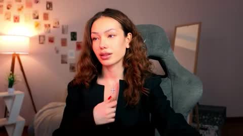 Snapshot of nexorine chatting on 02-10-26, 11:47 Lilly online show from 02-10-26, 11:47