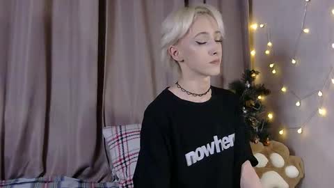 Snapshot of nextvibe1 chatting on 01-07-26, 05:04 NextVibe1 online show from 01-07-26, 05:04