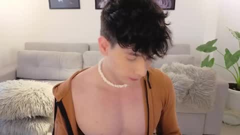   online show from 04-16-26, 08:53