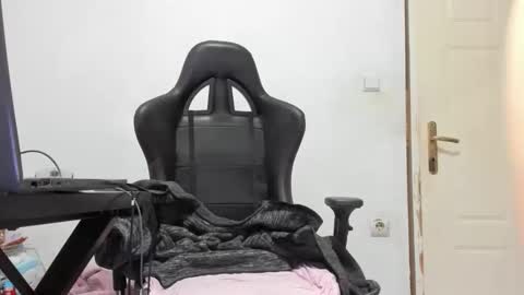 Shinobu Koch online show from 12-02-25, 07:03