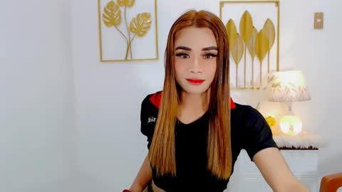 Snapshot of nhicolehollywood chatting on 02-03-25, 01:30 hottie nicole online show from 02-03-25, 01:30