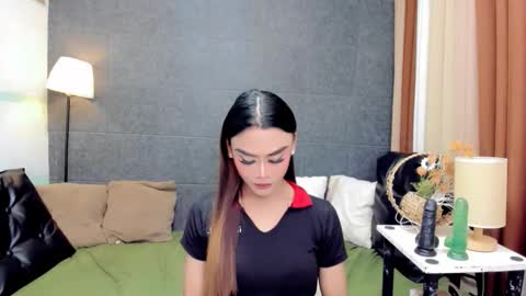 Snapshot of nhicolehollywood chatting on 09-11-25, 12:55 hottie nicole online show from 09-11-25, 12:55