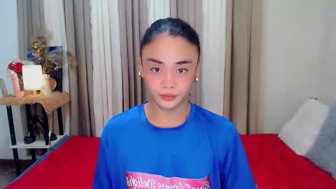 Snapshot of nhicolehollywood chatting on 10-06-25, 01:14 hottie nicole online show from 10-06-25, 01:14