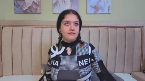 Estefani  online show from 04-04-26, 03:49