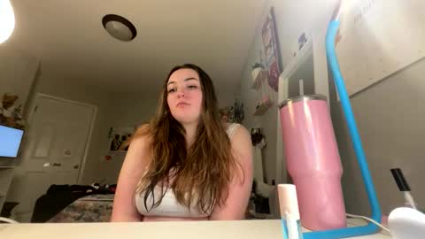 Snapshot of niaelsien chatting on 12-01-25, 06:40 Nia online show from 12-01-25, 06:40