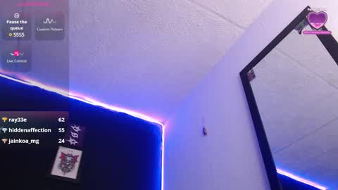 Snapshot of niakat_ chatting on 12-15-24, 05:23  niakat  online show from 12-15-24, 05:23