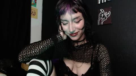 Snapshot of niakat_ chatting on 01-12-25, 07:53  niakat  online show from 01-12-25, 07:53