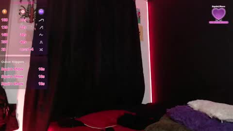 Snapshot of niakat_ chatting on 02-17-25, 06:26  niakat  online show from 02-17-25, 06:26