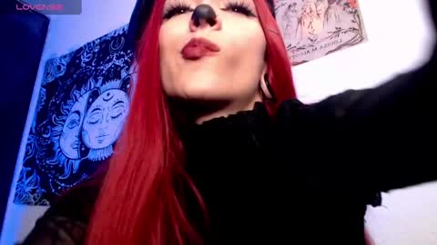 Snapshot of niakat_ chatting on 10-23-25, 04:12  niakat  online show from 10-23-25, 04:12