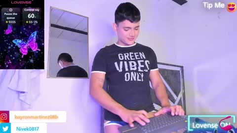 Snapshot of niall_falcon chatting on 02-27-26, 01:33 Niall online show from 02-27-26, 01:33