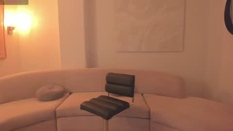 Snapshot of niasalvatore chatting on 07-11-26, 04:43 Call me Nia online show from 07-11-26, 04:43
