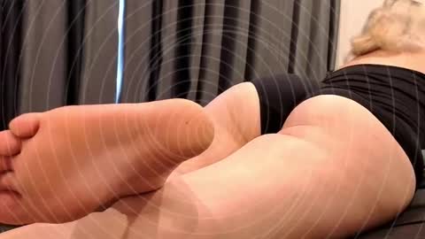 Snapshot of niatonoori chatting on 02-02-26, 11:58 Kim online show from 02-02-26, 11:58