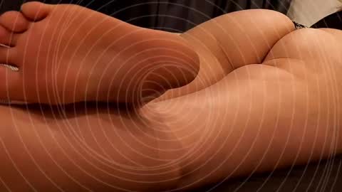 Kim online show from 04-14-26, 01:55