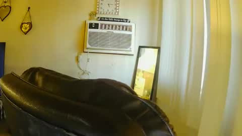 Nicci babyyy online show from 10-29-25, 10:11