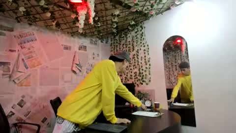 nice_boys11 online show from 07-05-26, 01:07