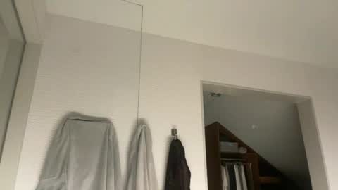 Snapshot of nice_gentle_naughty chatting on 02-21-25, 03:56 Nice Gentle Naughty online show from 02-21-25, 03:56