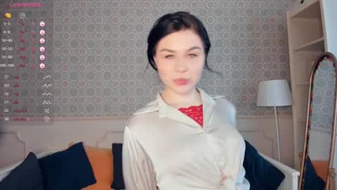 Alice  online show from 02-15-25, 07:27