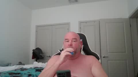 Snapshot of niceandslow4200 chatting on 05-30-26, 04:15 niceandslow online show from 05-30-26, 04:15