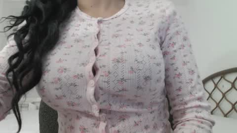 Snapshot of nicebrown chatting on 05-15-26, 06:37 Sfora online show from 05-15-26, 06:37