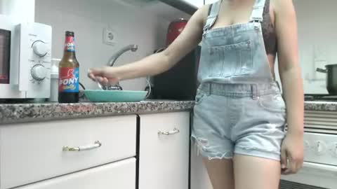 Snapshot of nicebrown chatting on 07-09-26, 02:43 Sfora online show from 07-09-26, 02:43