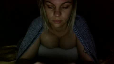 Snapshot of nicecolddrink2 chatting on 12-02-24, 11:45 Amber online show from 12-02-24, 11:45