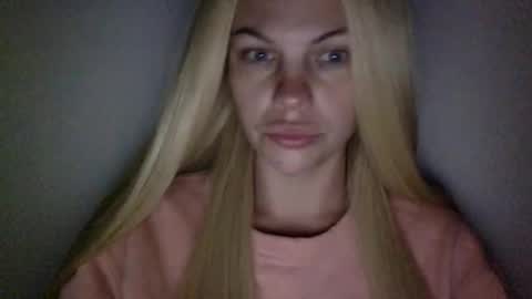 Snapshot of nicecolddrink2 chatting on 11-11-25, 10:48 Amber online show from 11-11-25, 10:48