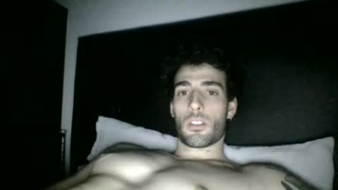 Snapshot of nicegguy9826 chatting on 05-13-26, 06:33 nicegguy9826 online show from 05-13-26, 06:33