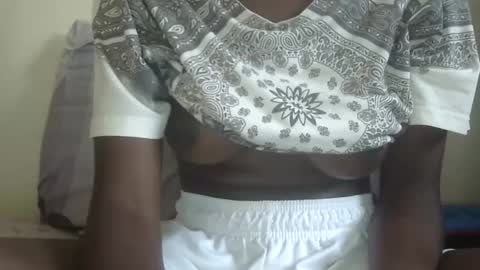 Snapshot of nicegirl200 chatting on 02-26-26, 02:16 nicegirl200 online show from 02-26-26, 02:16