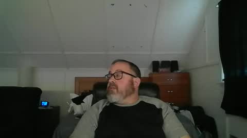 Snapshot of niceguy7208 chatting on 04-05-26, 02:58 niceguy7208 online show from 04-05-26, 02:58