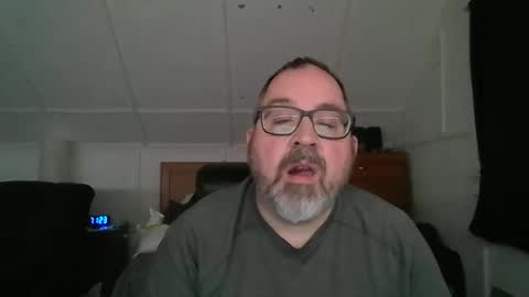 Snapshot of niceguy7208 chatting on 04-13-26, 03:23 niceguy7208 online show from 04-13-26, 03:23